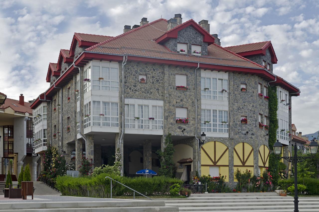 Hotel Presa Riaño Exterior foto